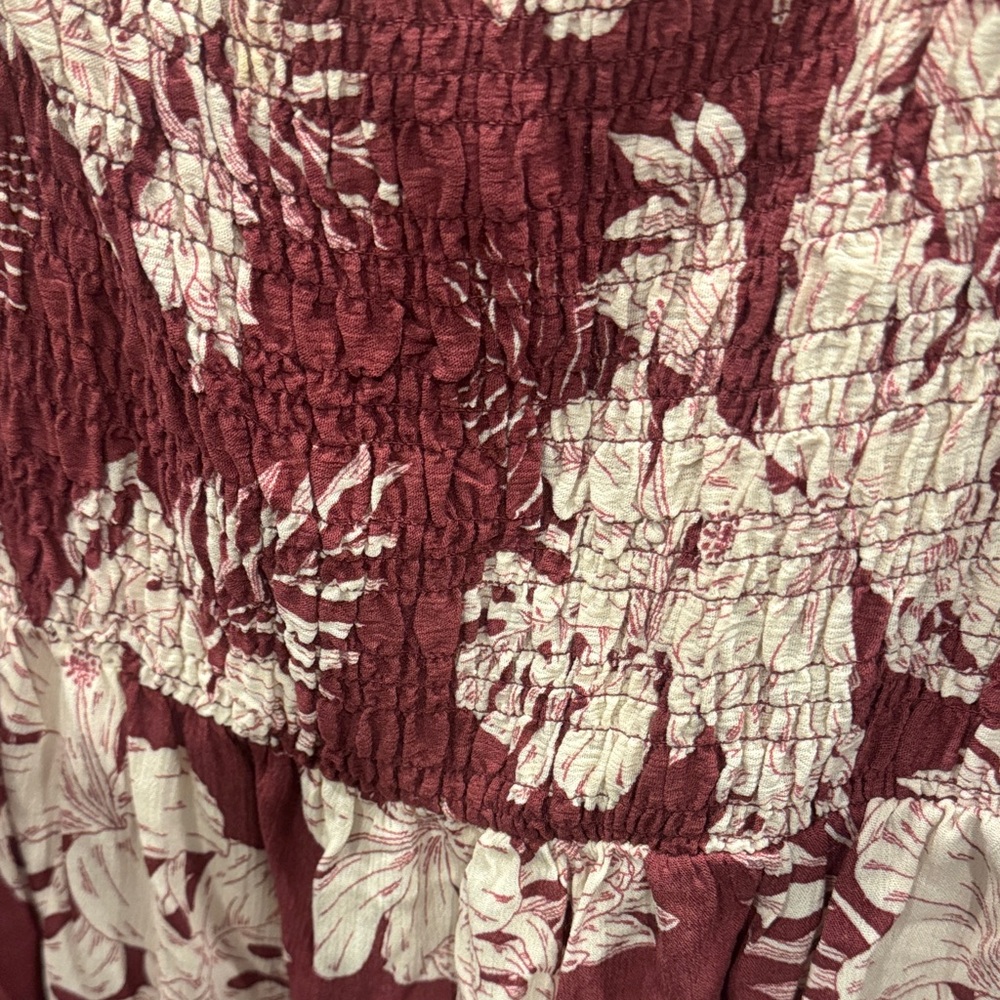 Torrid Burgundy and Cream Floral Blouse 3X - Picture 4 of 5